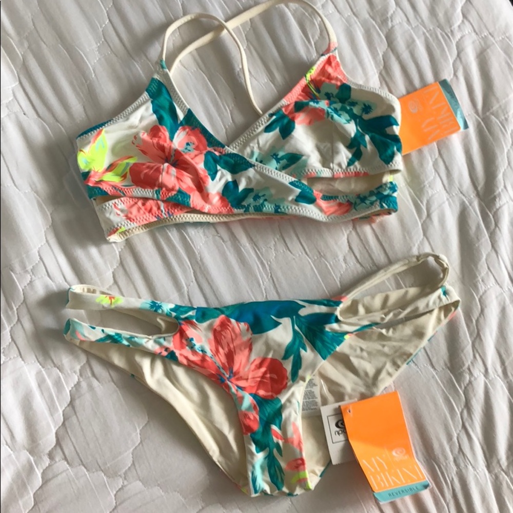 Reversible floral bikini set